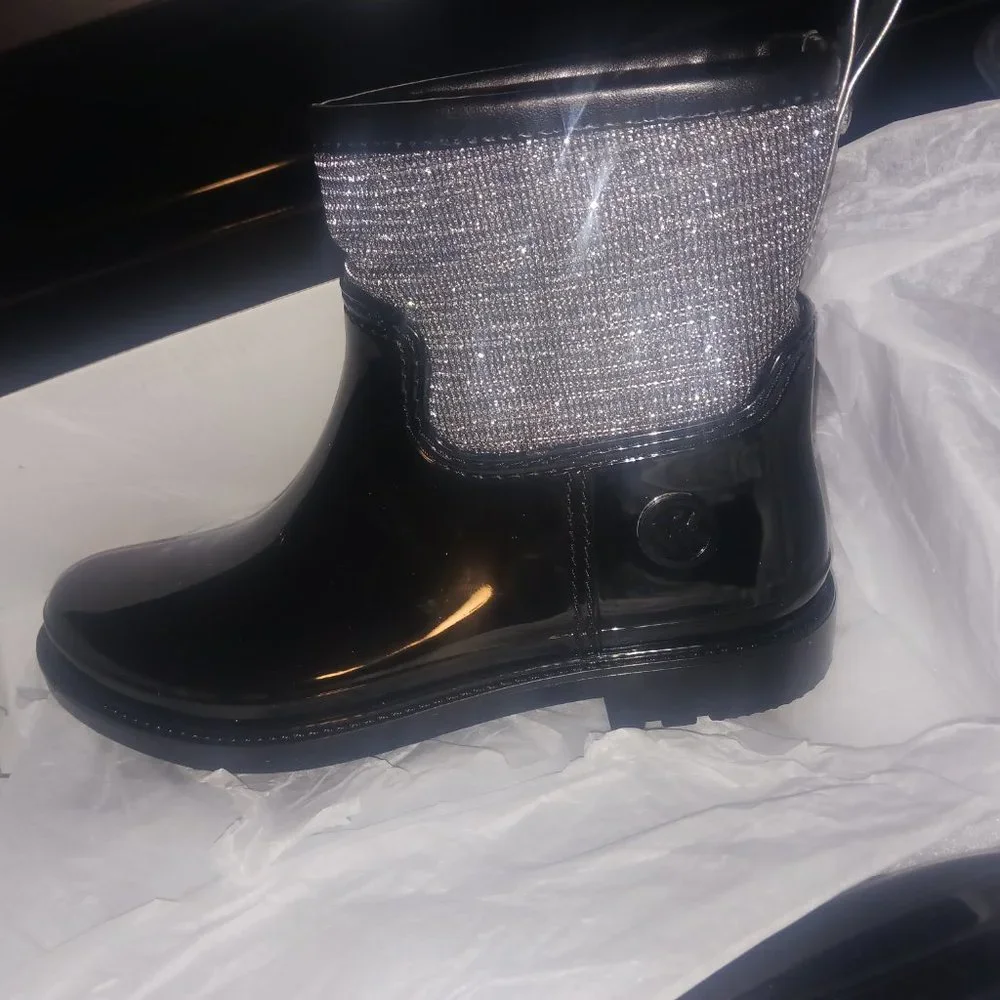 Michael kors boots - Picture 3 of 3